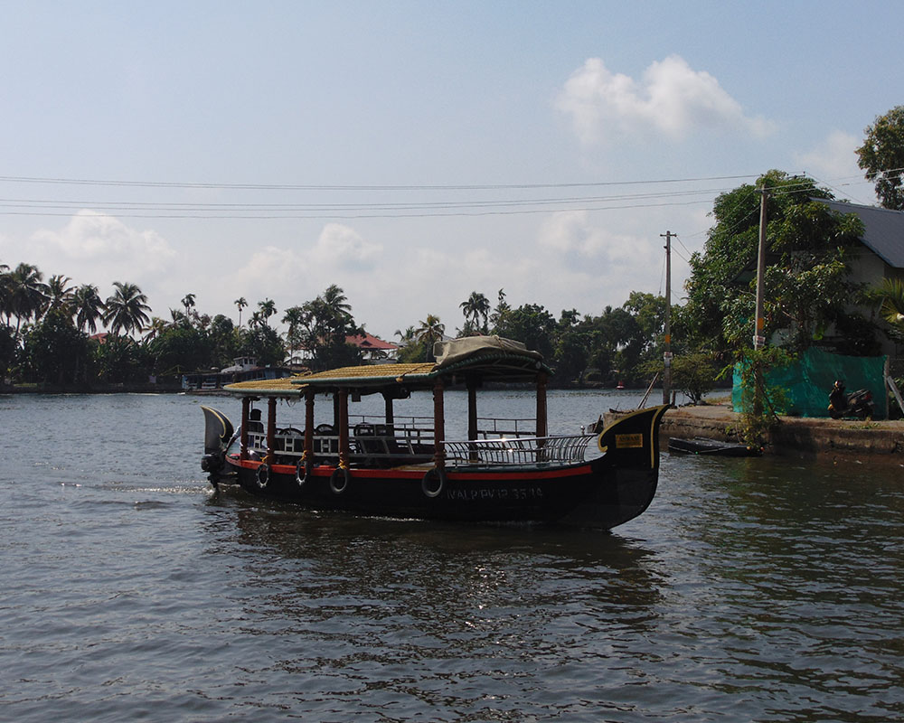 Shikara Boat